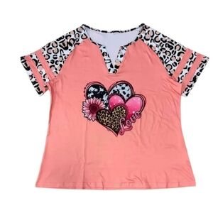 🆕 New Womens 1XL Leopard Heart Shirt